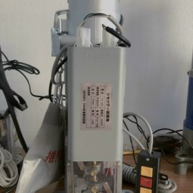 mô tơ cửa cuốn 