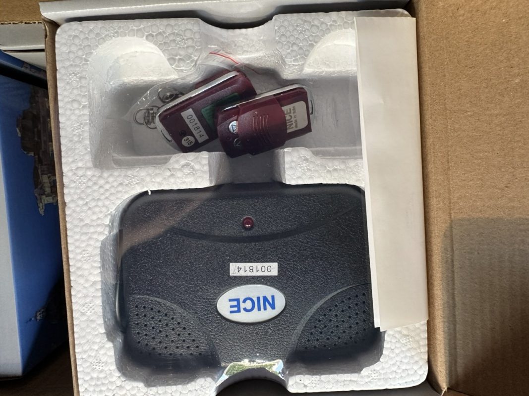 Sửa Chữa Và Lắp Đặt Cửa Cuốn 24H Hà Nội