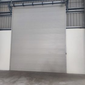lắp đặt cửa cuốn 