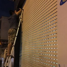 sửa cửa cuốn đêm